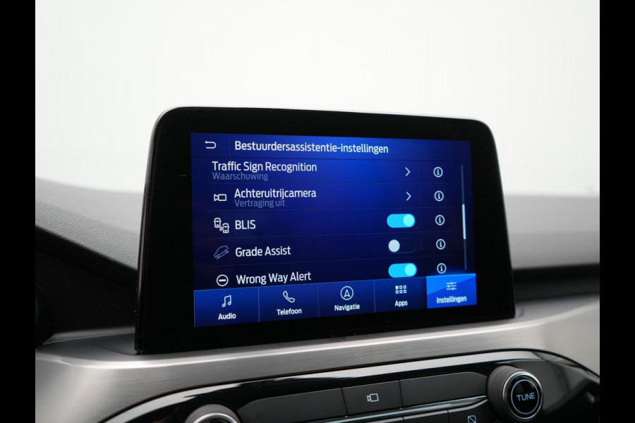 Ford Kuga 2.5 PHEV Titanium 225pk Dealer O.H. | Trekhaak Afn. | Adaptive Cruise | Head Up | 360 Camera | Stoelverwarming | Keyless | Blis | Apple Carplay | Virtual | Park Assist | Navigatie | DAB | Plug In Hybrid |