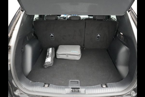 Ford Kuga 2.5 PHEV Titanium 225pk Dealer O.H. | Trekhaak Afn. | Adaptive Cruise | Head Up | 360 Camera | Stoelverwarming | Keyless | Blis | Apple Carplay | Virtual | Park Assist | Navigatie | DAB | Plug In Hybrid |