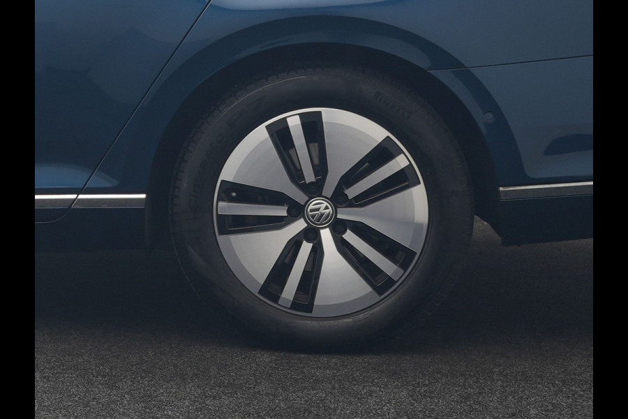 Volkswagen Passat 1.4 TSI PHEV GTE Business 218pk Dealer O.H. | Trekhaak Af Fabriek | Panodak | Head Up | Adaptive Cruise | 360 Camera | Dynaudio | Lederen Sportstoelen Memory & Massage | IQ Light | Stoelen & Stuur Verwarmd | Blis | Keyless | Apple Carplay | Plug In Hybrid |