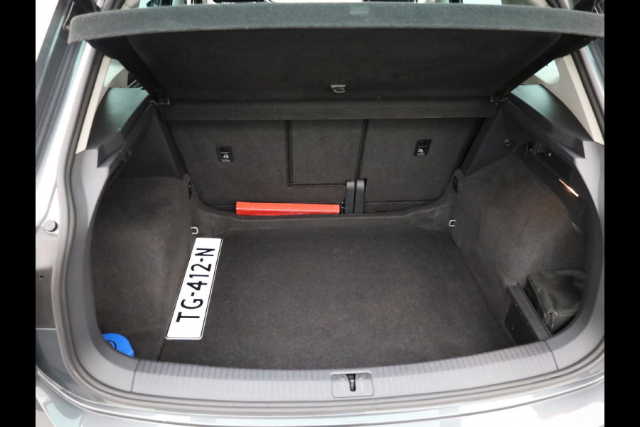 Volkswagen Tiguan 1.4 TSI ACT 150Pk DSG R-Line | Pano | Leder | Memory Seat | Trekhaak wegkl. | 360 Camera | Prijs Rijklaar!!