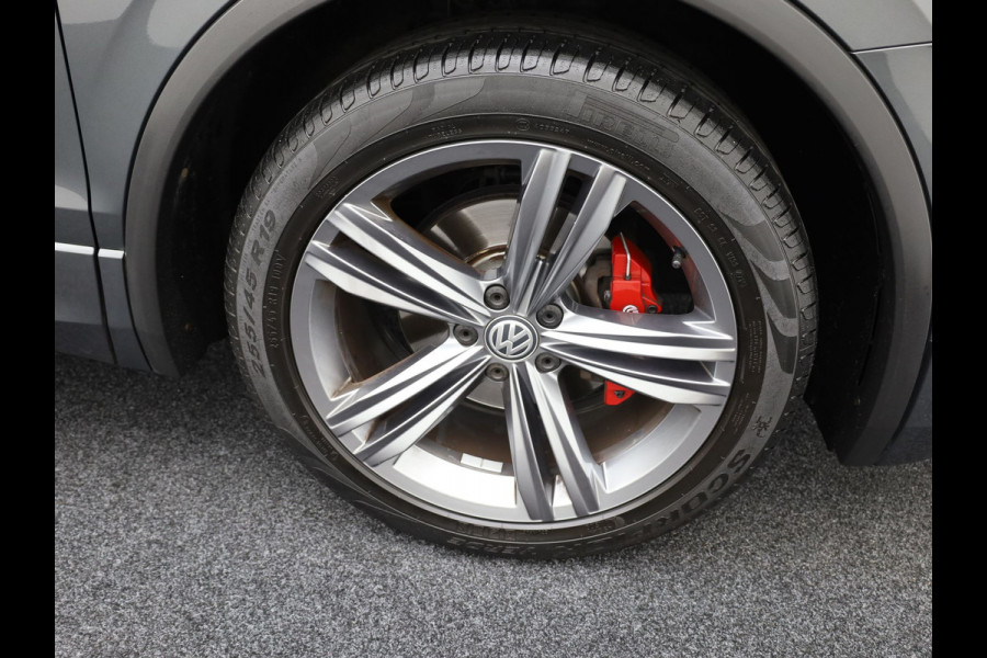 Volkswagen Tiguan 1.4 TSI ACT 150Pk DSG R-Line | Pano | Leder | Memory Seat | Trekhaak wegkl. | 360 Camera | Prijs Rijklaar!!
