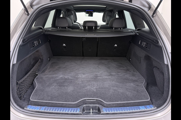 Mercedes-Benz GLC 300e AMG 4Matic // SoH 99% // Panoramadak // Trekhaak // Achterbank Verwarming // 360 Camera // Memory // Carplay // Night Pakke