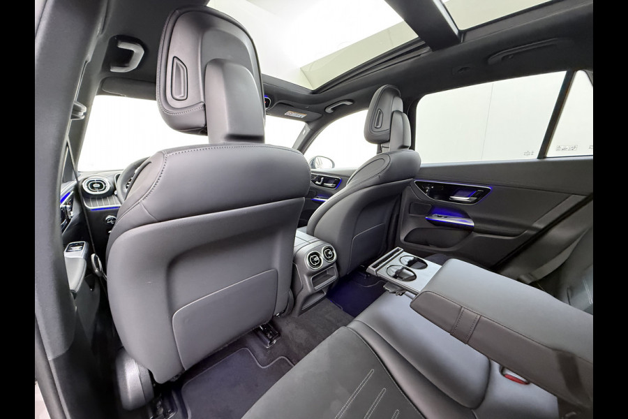 Mercedes-Benz GLC 300e AMG 4Matic // SoH 99% // Panoramadak // Trekhaak // Achterbank Verwarming // 360 Camera // Memory // Carplay // Night Pakke