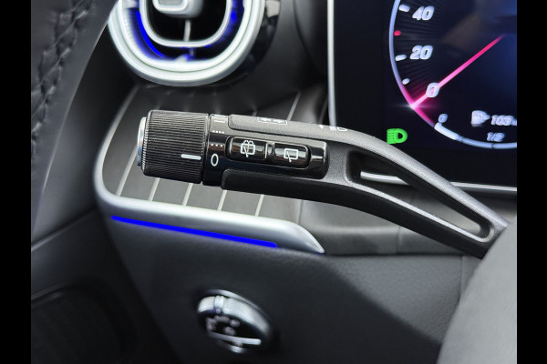 Mercedes-Benz GLC 300e AMG 4Matic // SoH 99% // Panoramadak // Trekhaak // Achterbank Verwarming // 360 Camera // Memory // Carplay // Night Pakke