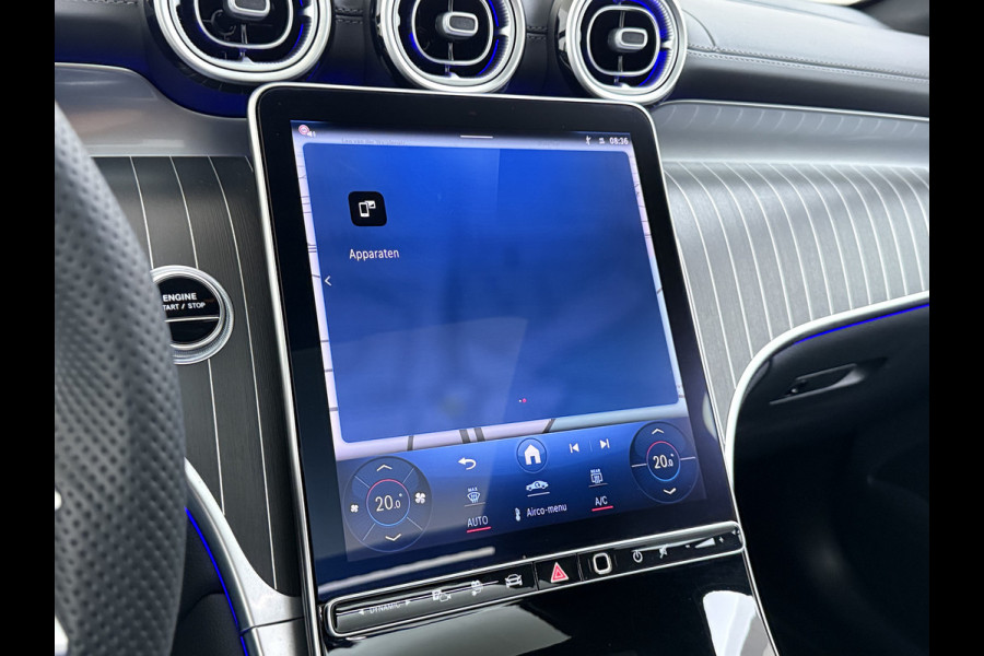 Mercedes-Benz GLC 300e AMG 4Matic // SoH 99% // Panoramadak // Trekhaak // Achterbank Verwarming // 360 Camera // Memory // Carplay // Night Pakke