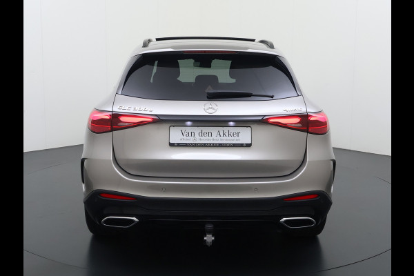 Mercedes-Benz GLC 300e AMG 4Matic // SoH 99% // Panoramadak // Trekhaak // Achterbank Verwarming // 360 Camera // Memory // Carplay // Night Pakke