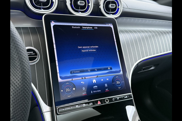 Mercedes-Benz GLC 300e AMG 4Matic // SoH 99% // Panoramadak // Trekhaak // Achterbank Verwarming // 360 Camera // Memory // Carplay // Night Pakke