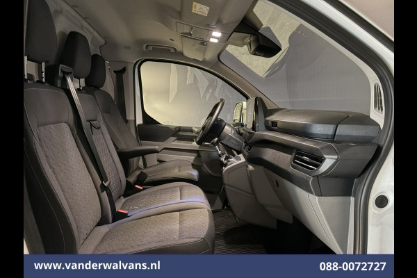 Ford Transit Custom 2.0 TDCI 136pk L2H1 Euro6 Airco | Camera | LED | Apple Carplay | Cruisecontrol | 2500kg Trekhaak LM Velgen, Android Auto, Verwarmde voorruit, Stoelverwarming, Parkeersensoren, Bijrijdersbank