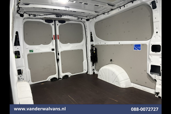 Ford Transit Custom 2.0 TDCI 136pk L2H1 Euro6 Airco | Camera | LED | Apple Carplay | Cruisecontrol | 2500kg Trekhaak LM Velgen, Android Auto, Verwarmde voorruit, Stoelverwarming, Parkeersensoren, Bijrijdersbank