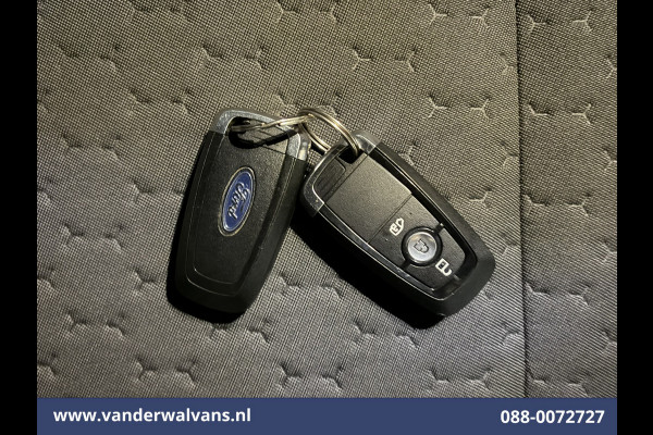 Ford Transit Custom 2.0 TDCI 136pk L2H1 Euro6 Airco | Camera | LED | Apple Carplay | Cruisecontrol | 2500kg Trekhaak LM Velgen, Android Auto, Verwarmde voorruit, Stoelverwarming, Parkeersensoren, Bijrijdersbank