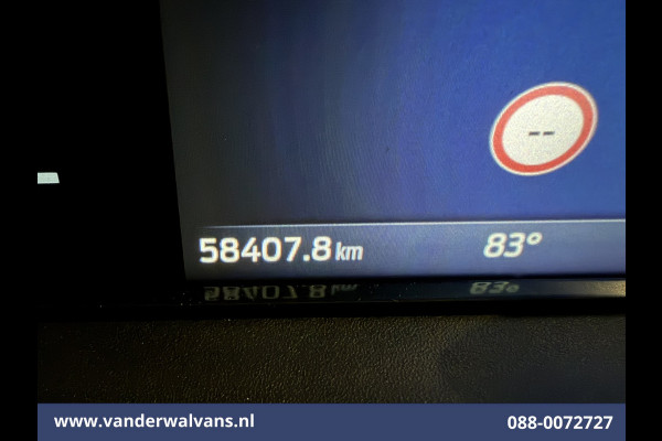 Ford Transit Custom 2.0 TDCI 136pk L2H1 Euro6 Airco | Camera | LED | Apple Carplay | Cruisecontrol | 2500kg Trekhaak LM Velgen, Android Auto, Verwarmde voorruit, Stoelverwarming, Parkeersensoren, Bijrijdersbank