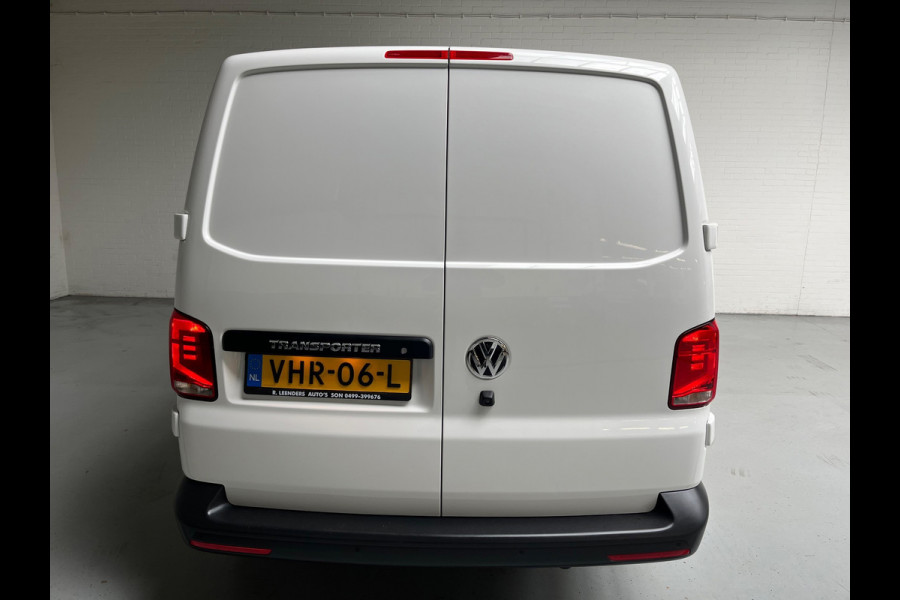 Volkswagen Transporter Automaat DSG Servicewagen 2.0 TDI 150pk L2H1 3Persoons Sortimo Inrichting, Airco, Navigatie, RIJKLAARPRIJS!