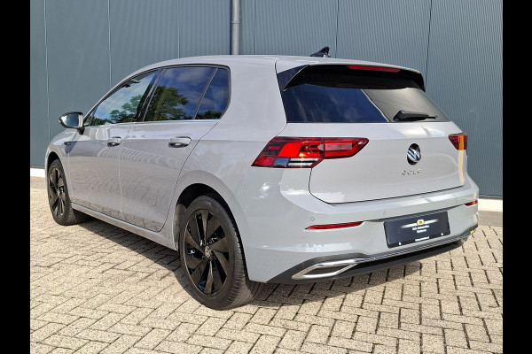 Volkswagen Golf 1.5 TSI 130pk Style * LAGE KMSTAND 26.000KM! * ParkeerCamera * Adaptieve Cruise Control * LM velgen *