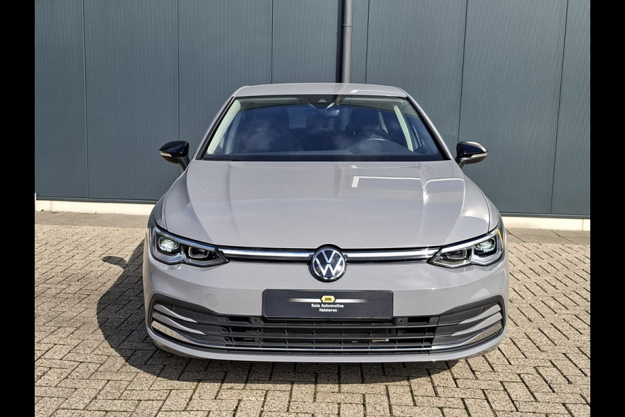Volkswagen Golf 1.5 TSI 130pk Style * LAGE KMSTAND 26.000KM! * ParkeerCamera * Adaptieve Cruise Control * LM velgen *