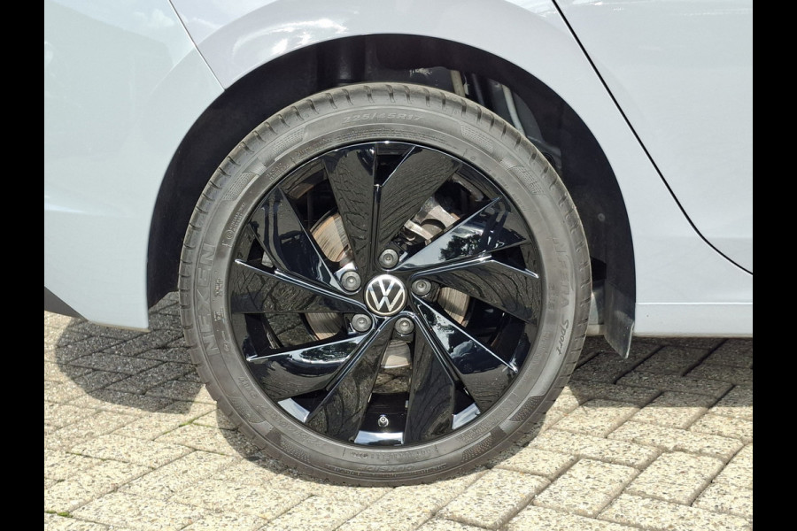 Volkswagen Golf 1.5 TSI 130pk Style * LAGE KMSTAND 26.000KM! * ParkeerCamera * Adaptieve Cruise Control * LM velgen *