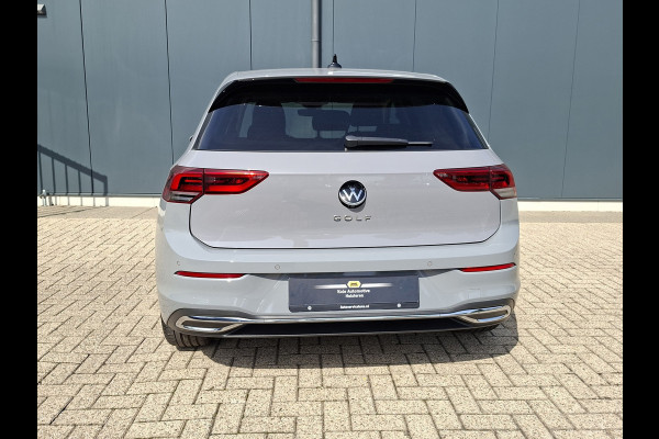 Volkswagen Golf 1.5 TSI 130pk Style * LAGE KMSTAND 26.000KM! * ParkeerCamera * Adaptieve Cruise Control * LM velgen *