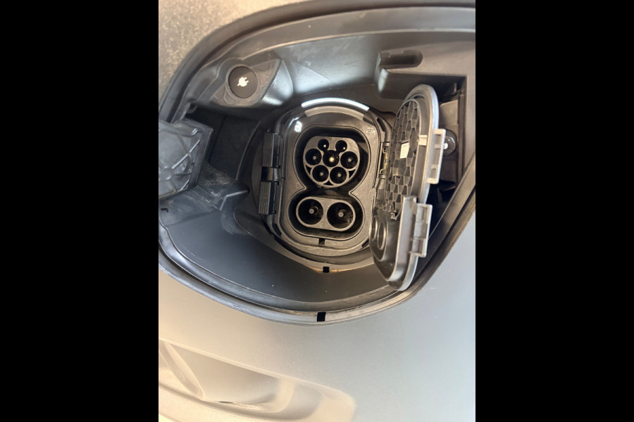 Mercedes-Benz eVito Elektrisch Servicewagen Automaat Lang 66 kWh L2H1 3 Persoons BOTT Inrichting RIJKLAARPRIJS!