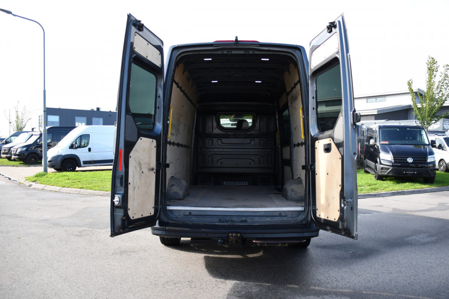 MAN TGE 3.180 35 2.0 L3H3 4x4 PB Edition Camera, Cruise, Carplay, LED, Trekhaak, 177pk, Automaat, Sensoren, Stoelverwarming, Uniek!