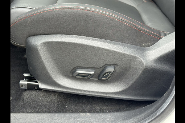MG Mg zs ev EV Long Range Luxury 70 kWh | SOH 95% | Pano, Leder, Carplay/Android, 360Camera, ACC, Stoelverw., Climate | Dealeroh |