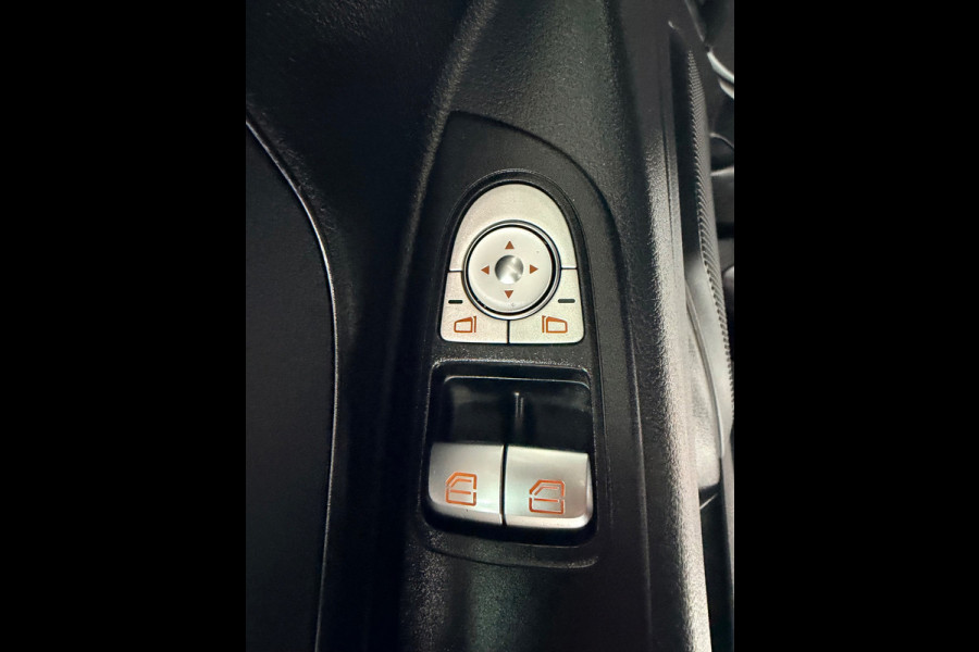 Mercedes-Benz eVito Elektrisch Servicewagen Automaat Lang 66 kWh L2H1 2 Persoons BOTT Inrichting RIJKLAARPRIJS!