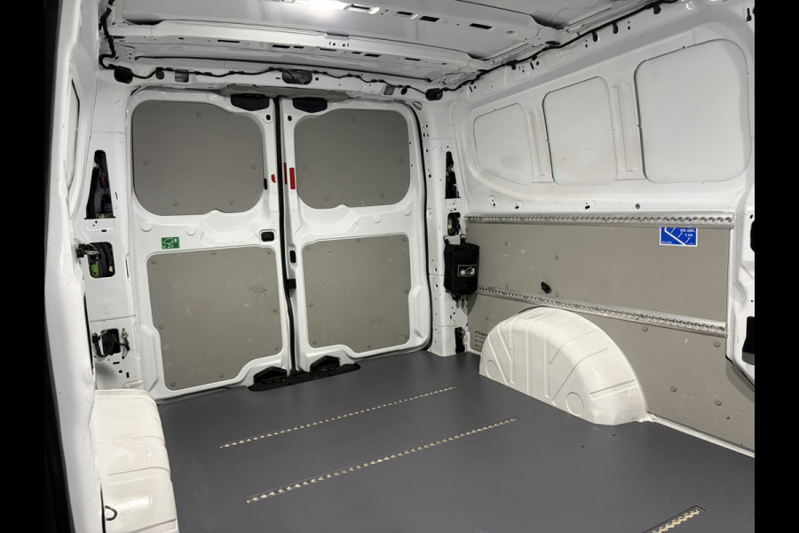 Ford Transit Custom 2.0 TDCI 111pk L2H1 Euro6 Airco | Camera | Navigatie | LED | Apple Carplay | Cruisecontrol Android Auto, Verwarmde voorruit, Stoelverwarming, Parkeersensoren, Bijrijdersbank
