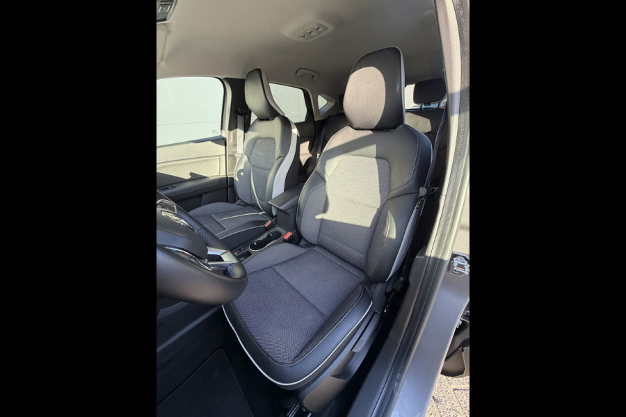 Renault Captur 100pk Intens (Keyless Entry - Camera - Parkeersensoren V+A - LED - Automatische Airco - Navigatie - Two Tone)
