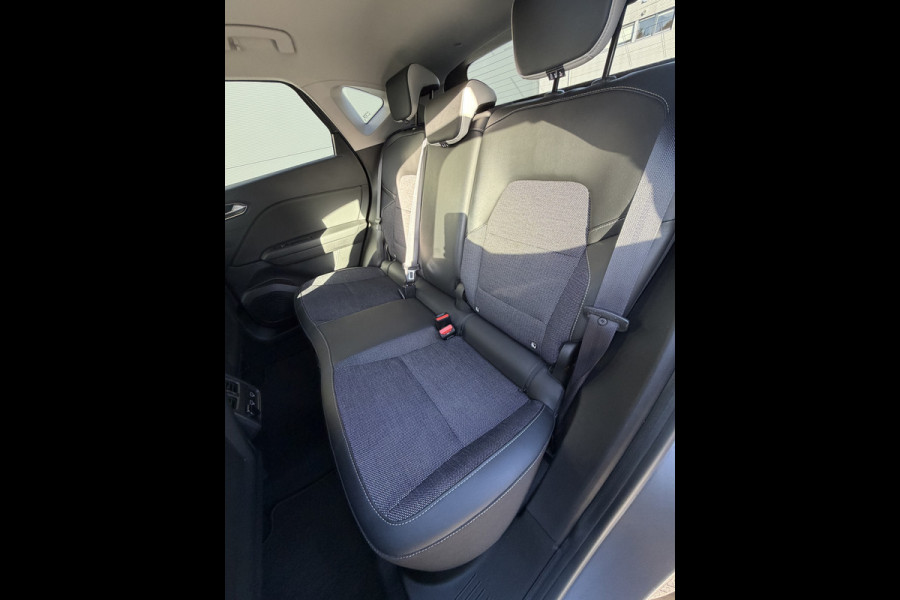 Renault Captur 100pk Intens (Keyless Entry - Camera - Parkeersensoren V+A - LED - Automatische Airco - Navigatie - Two Tone)