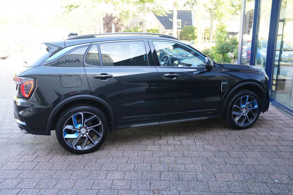 Lynk & Co 01 1.5|Prijs incl. 12 mnd garantie| PDC Panoramadak LMV Navi Apple carplay/Android auto Camera