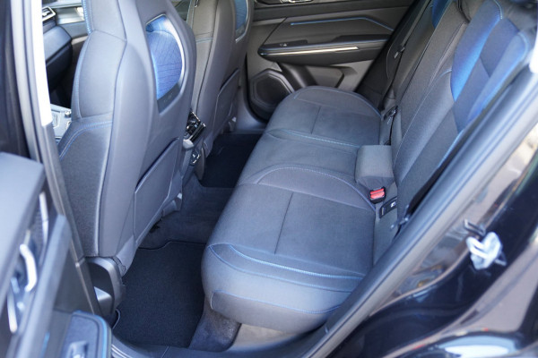 Lynk & Co 01 1.5|Prijs incl. 12 mnd garantie| PDC Panoramadak LMV Navi Apple carplay/Android auto Camera