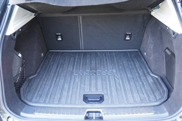 Lynk & Co 01 1.5|Prijs incl. 12 mnd garantie| PDC Panoramadak LMV Navi Apple carplay/Android auto Camera