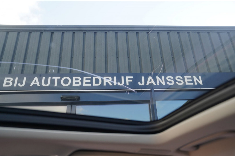 Lynk & Co 01 1.5|Prijs incl. 12 mnd garantie| PDC Panoramadak LMV Navi Apple carplay/Android auto Camera