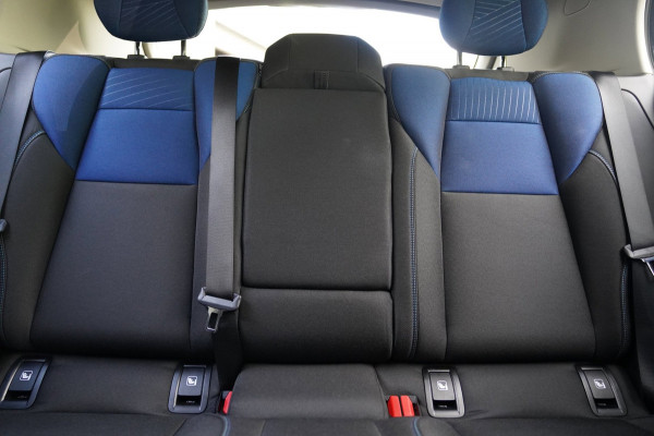 Lynk & Co 01 1.5|Prijs incl. 12 mnd garantie| PDC Panoramadak LMV Navi Apple carplay/Android auto Camera