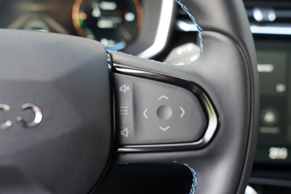Lynk & Co 01 1.5|Prijs incl. 12 mnd garantie| PDC Panoramadak LMV Navi Apple carplay/Android auto Camera