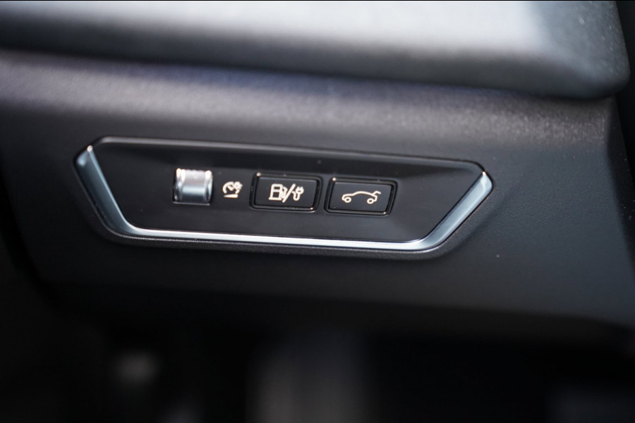 Lynk & Co 01 1.5|Prijs incl. 12 mnd garantie| PDC Panoramadak LMV Navi Apple carplay/Android auto Camera