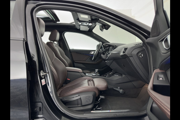 BMW 1-serie 118i M-Sport-Styling High Executive Edition (INCL-BTW) Aut.*PANO | FULL-LED | DIGI-COCKPIT | HIFI-SOUND | CAMERA | HEATED-SPORTSEATS | NAVI-FULLMAP | AMBIENTLIGHT | PRIVACY-GLASS | ECC | CARBON-INLAY | PDC | CRUISE | DAB | 18"ALU*