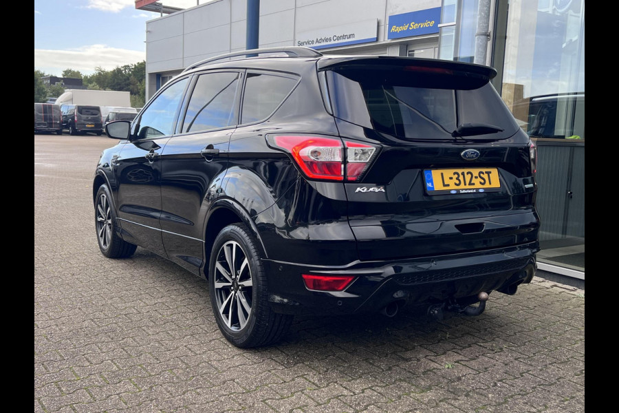 Ford Kuga 1.5 EcoBoost ST Line | Winterpack | Trekkaak | 2000kg trekgewicht | Panoramadak | 19 inch lichtmetalen velgen |
