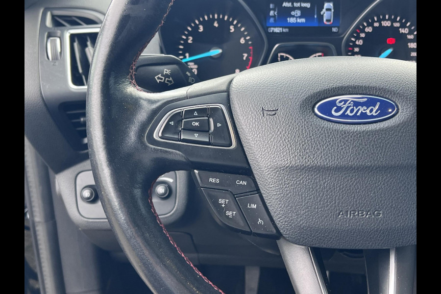 Ford Kuga 1.5 EcoBoost ST Line | Winterpack | Trekkaak | 2000kg trekgewicht | Panoramadak | 19 inch lichtmetalen velgen |