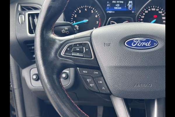 Ford Kuga 1.5 EcoBoost ST Line | Winterpack | Trekkaak | 2000kg trekgewicht | Panoramadak | 19 inch lichtmetalen velgen |