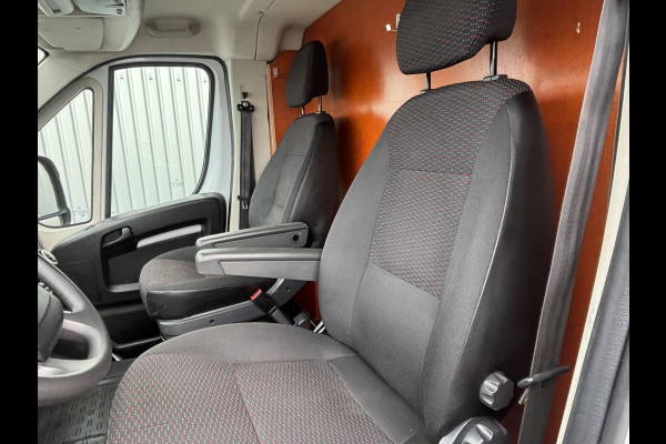Peugeot Boxer 2.2 BlueHDi L4*LAADBAK*LUCHTVERING*HAAK*A/C*3000KG