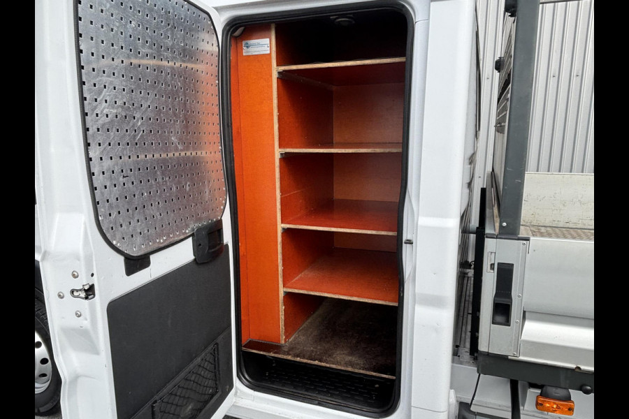 Peugeot Boxer 2.2 BlueHDi L4*LAADBAK*LUCHTVERING*HAAK*A/C*3000KG