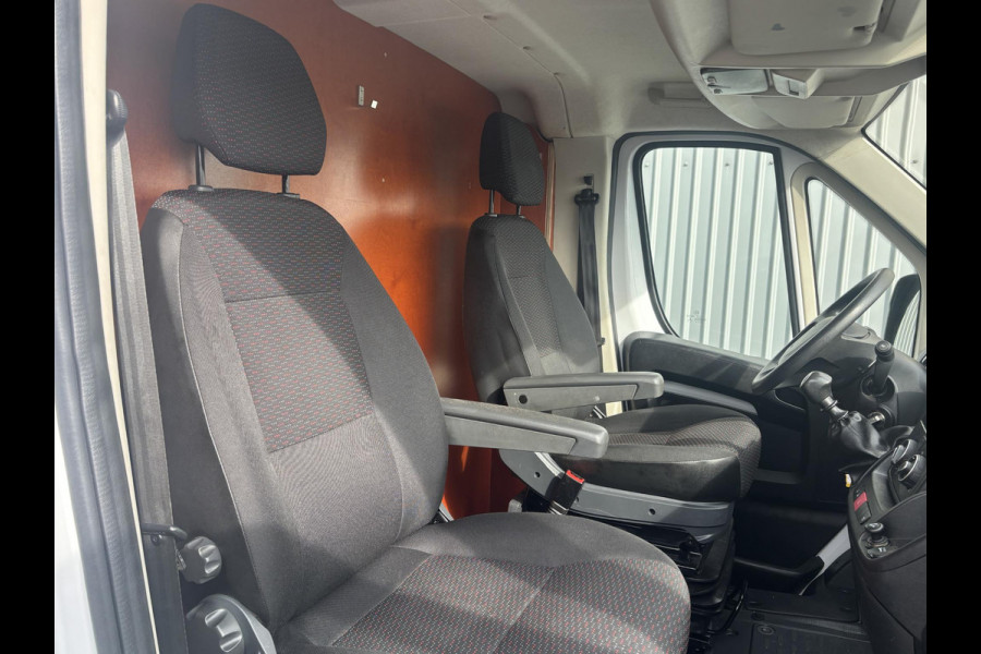 Peugeot Boxer 2.2 BlueHDi L4*LAADBAK*LUCHTVERING*HAAK*A/C*3000KG