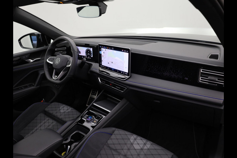 Volkswagen Tiguan 1.5 eHybrid R-Line Edition | Pano | Trekhaak wegkl. | Keyless | Elk. A-klep | Prijs Rijklaar!!