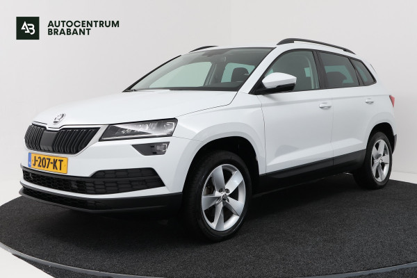 Škoda Karoq 1.5 TSI ACT Style (TREKHAAK, CAMERA, NAVIGATIE CARPLAY, CRUISE CONTROL, PARKEERSENSOREN)