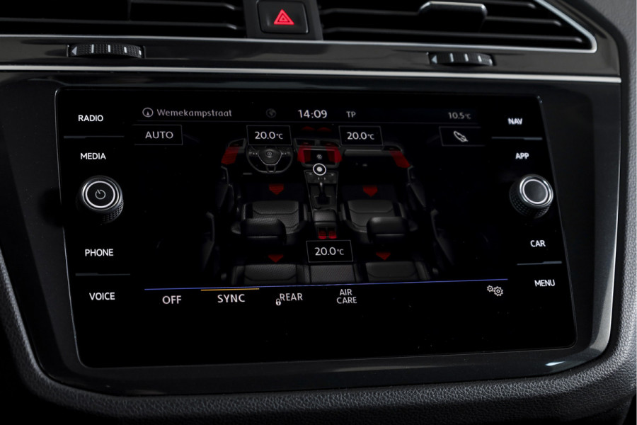 Volkswagen Tiguan 1.5 TSI ACT 150 PK Comfortline Business | Trekhaak | Adapt. Cruise | PDC | Camera | NAV + App. Connect | ECC | LM 17" |
