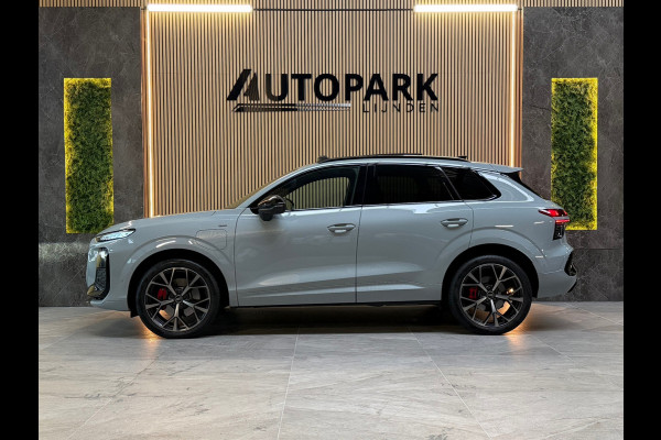 Audi Q3 1.5 e-hybrid 3X S-LINE |PANO|SONOS|HuD|360CAM|MEMORY|KEYLESS|FABRIEKSGARANTIE 2030|DODEHOEK|SFEERVERLICHTING|20 INCH|VOL!