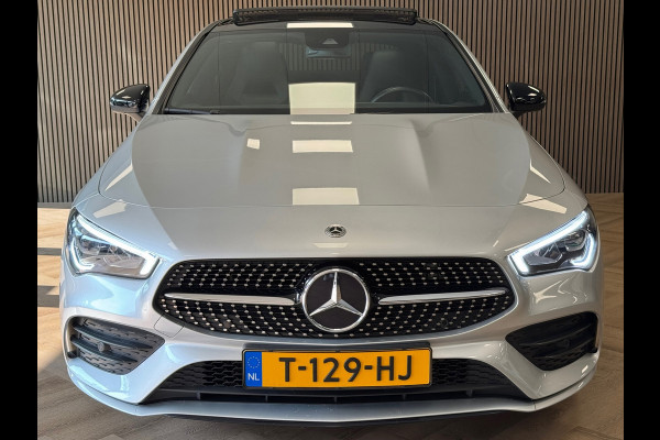 Mercedes-Benz CLA-Klasse 180 Premium Plus AUT. PANORAMADAK SFEERVERLICHTING NAVIGATIE CAMERA AIRCO CRUISE STOELVERWARMING
