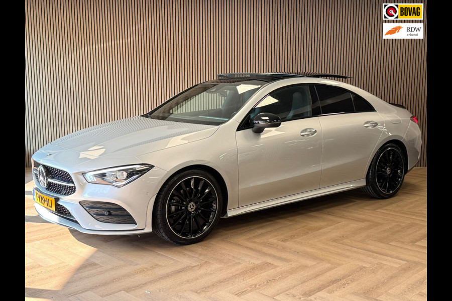 Mercedes-Benz CLA-Klasse 180 Premium Plus AUT. PANORAMADAK SFEERVERLICHTING NAVIGATIE CAMERA AIRCO CRUISE STOELVERWARMING