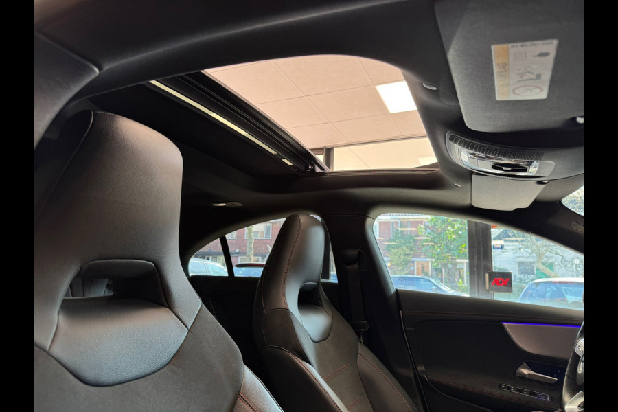 Mercedes-Benz CLA-Klasse 180 Premium Plus AUT. PANORAMADAK SFEERVERLICHTING NAVIGATIE CAMERA AIRCO CRUISE STOELVERWARMING