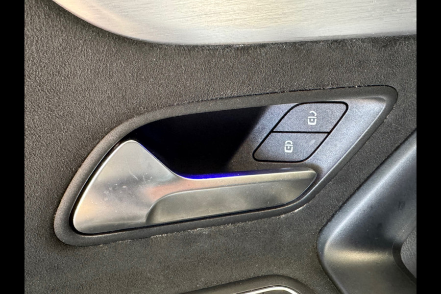 Mercedes-Benz CLA-Klasse 180 Premium Plus AUT. PANORAMADAK SFEERVERLICHTING NAVIGATIE CAMERA AIRCO CRUISE STOELVERWARMING