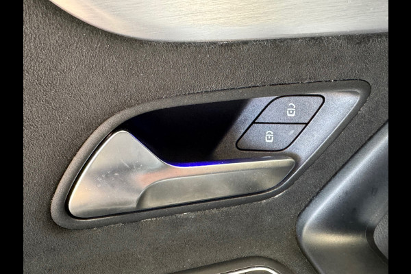 Mercedes-Benz CLA-Klasse 180 Premium Plus AUT. PANORAMADAK SFEERVERLICHTING NAVIGATIE CAMERA AIRCO CRUISE STOELVERWARMING